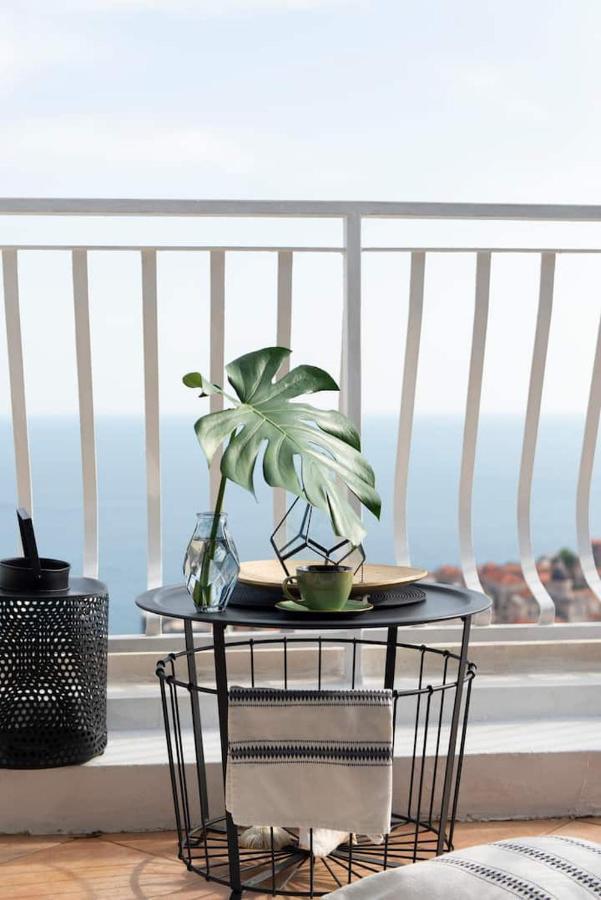 Cosy Loft W Private Pool & Patio Apartment *