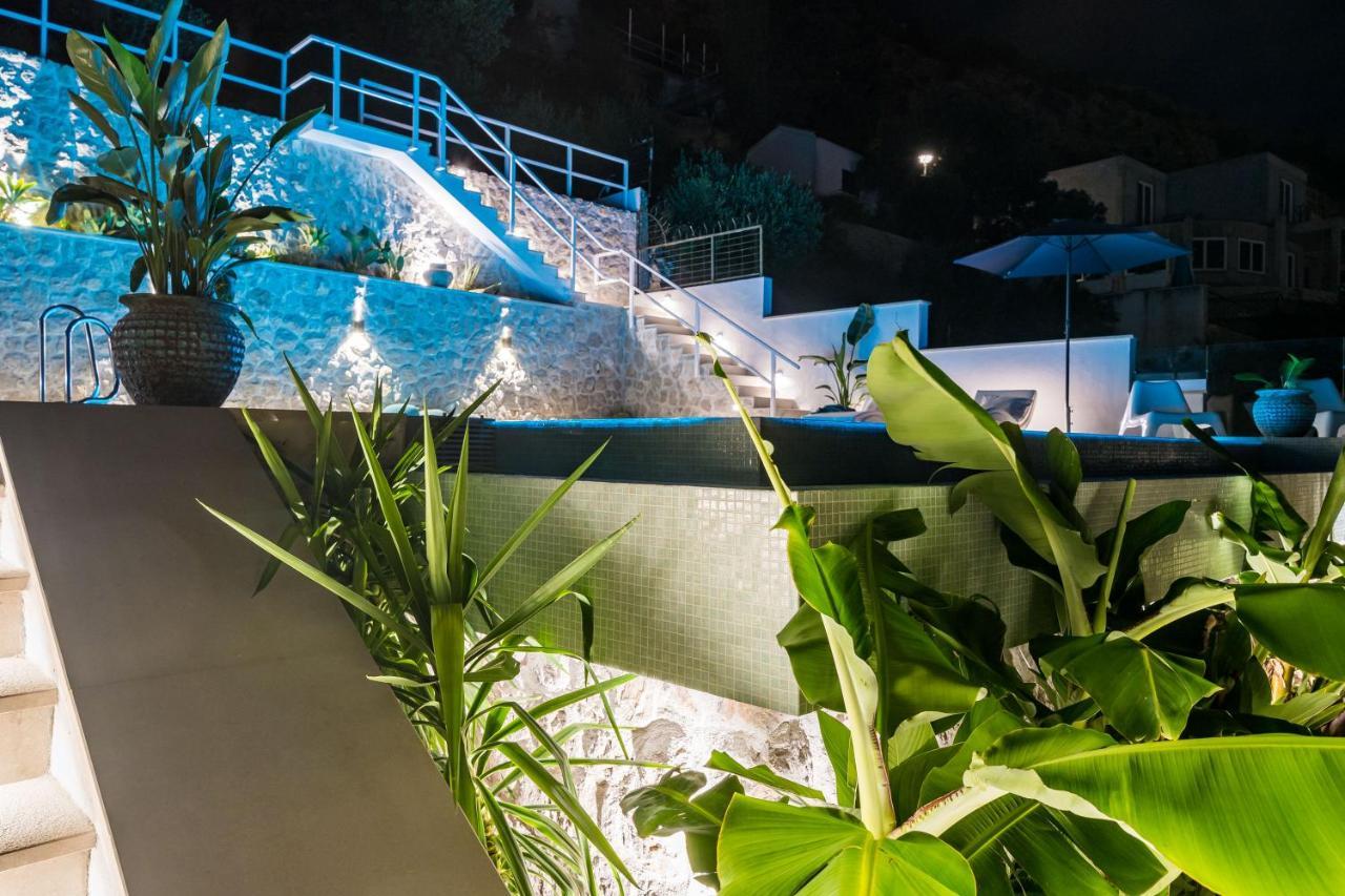 Cosy Loft W Private Pool & Patio Apartment *