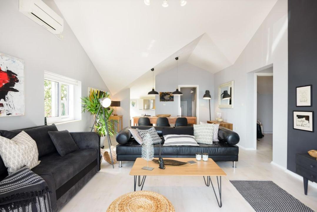 Apartment Cosy Loft W Private Pool & Patio *